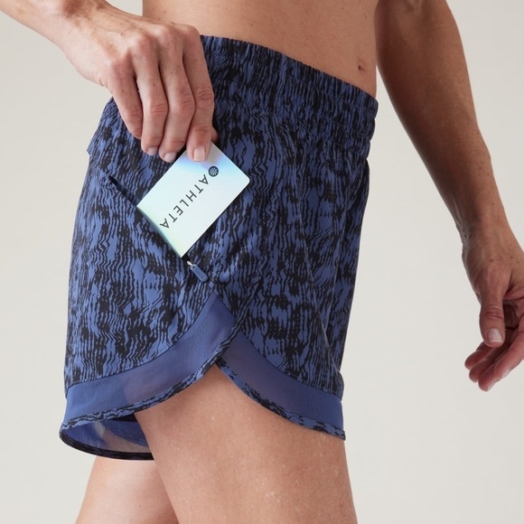 Athleta Mesh Racer Run Short 4” Small blue snakeskin - Picture 7 of 13